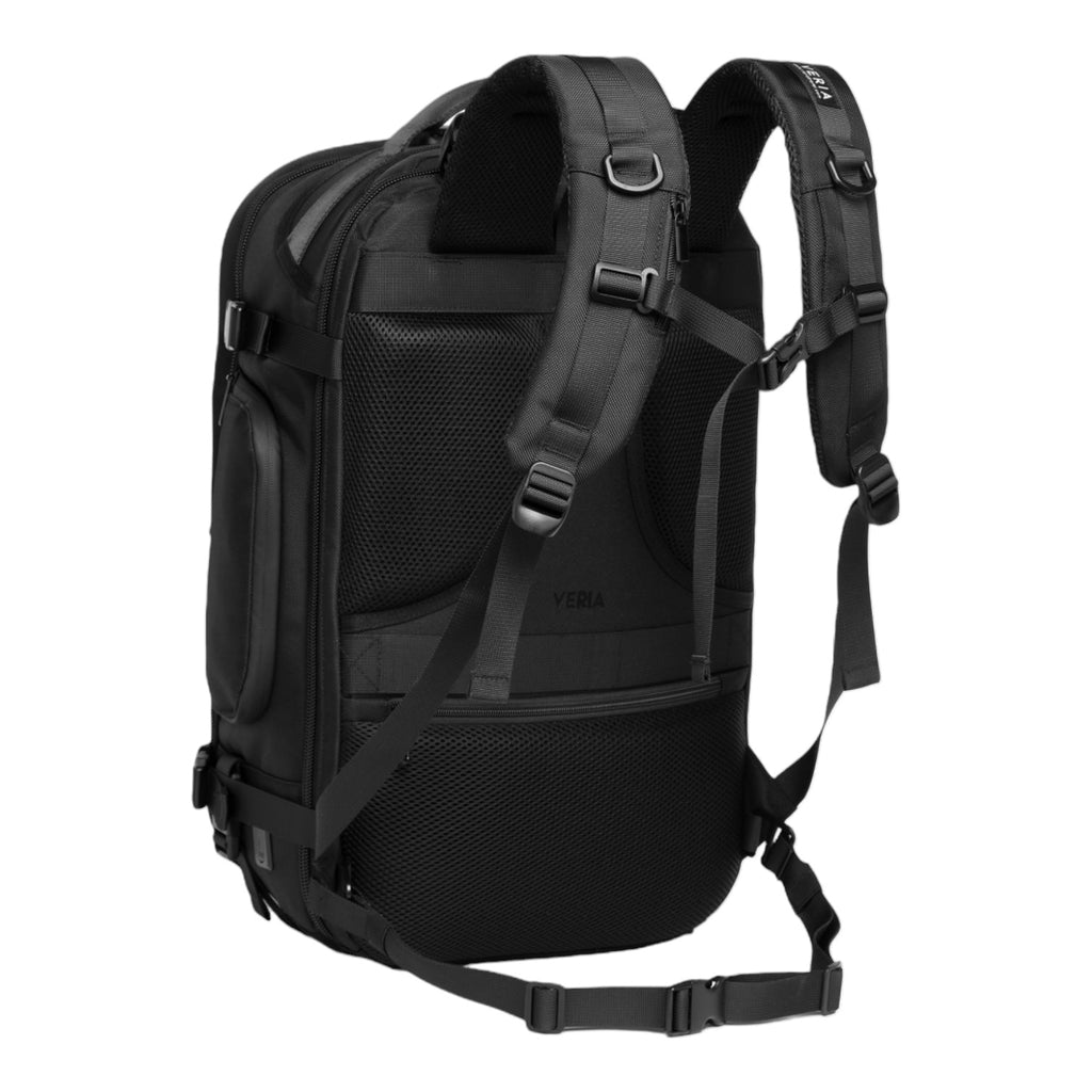 Large capacity travel backpack