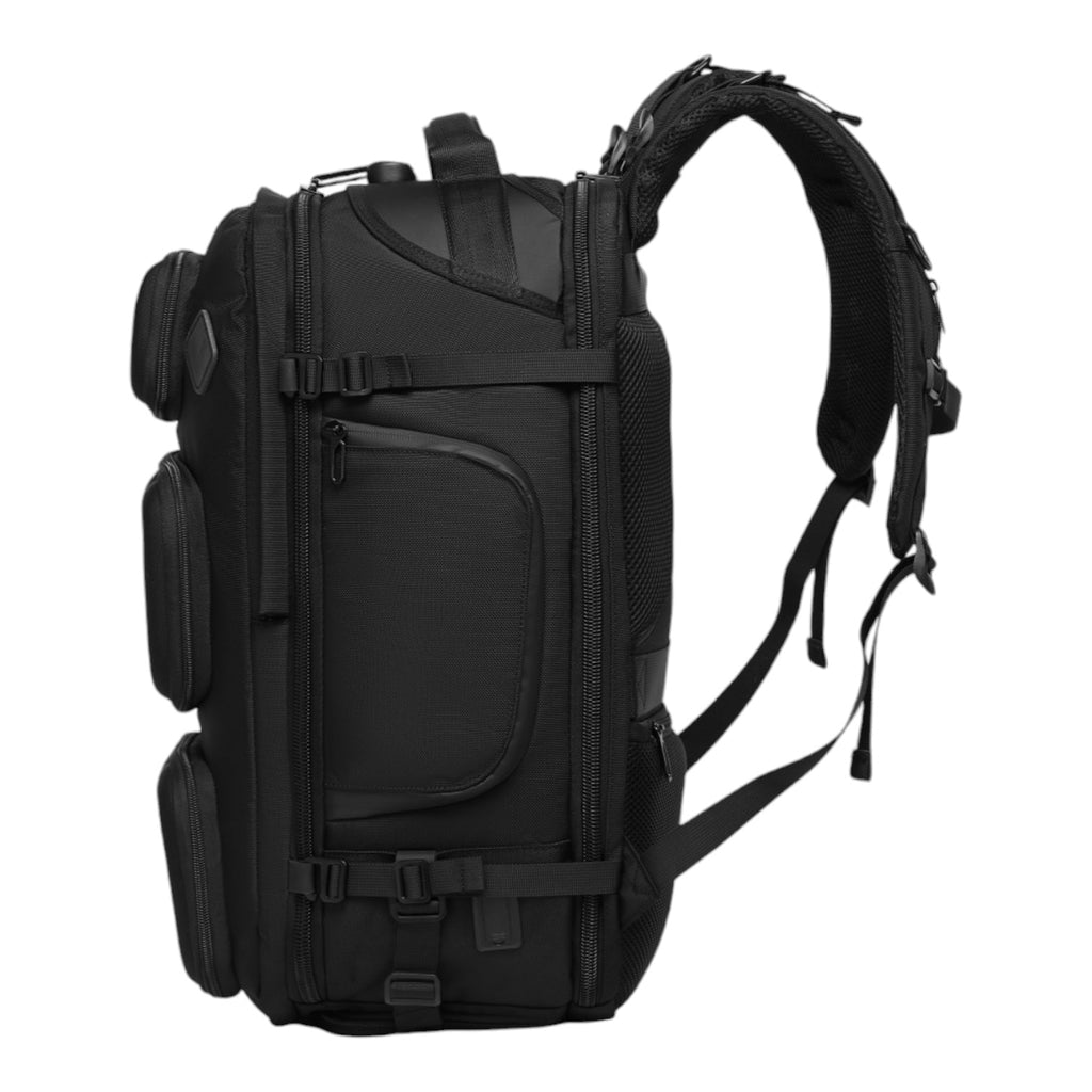 Large capacity travel backpack
